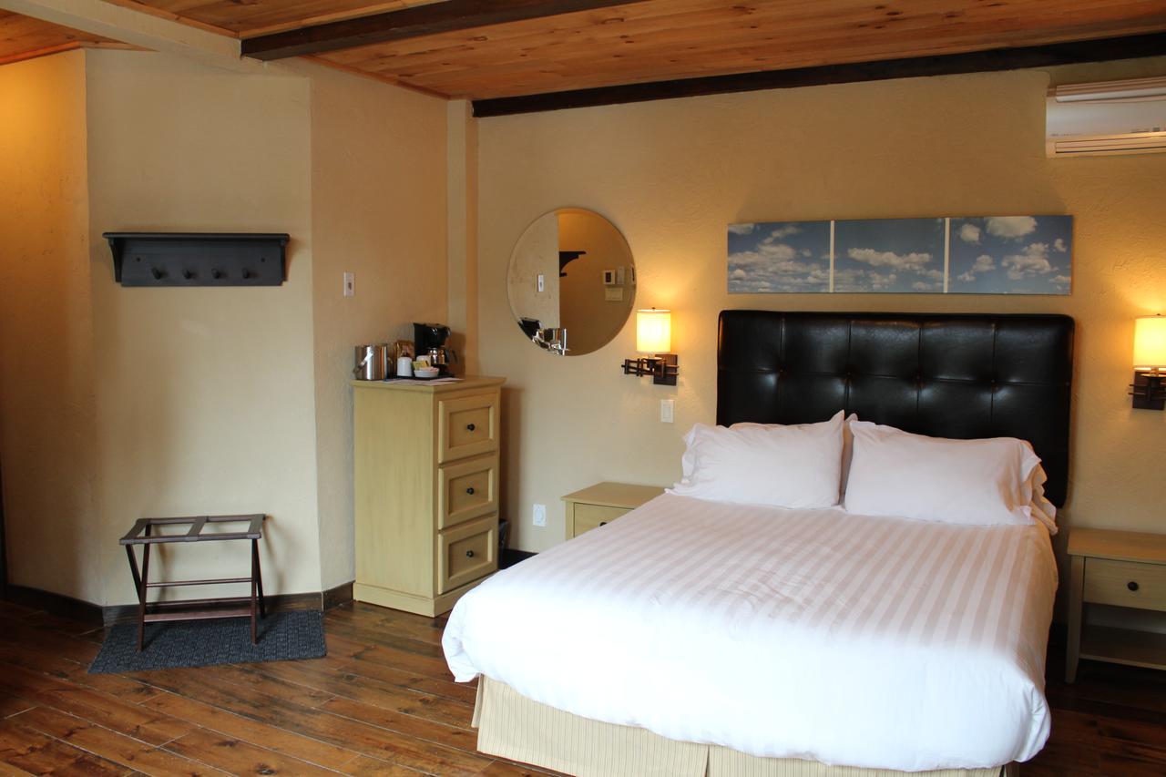 Les Condos Du Lac Taureau- Rooms & Condos Saint-Michel Екстериор снимка